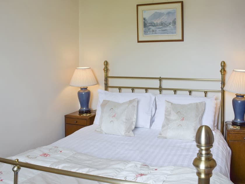Inviting double bedroom | Yew Tree Cottage - Yew Tree Cottage & Stable Cottage, Windermere