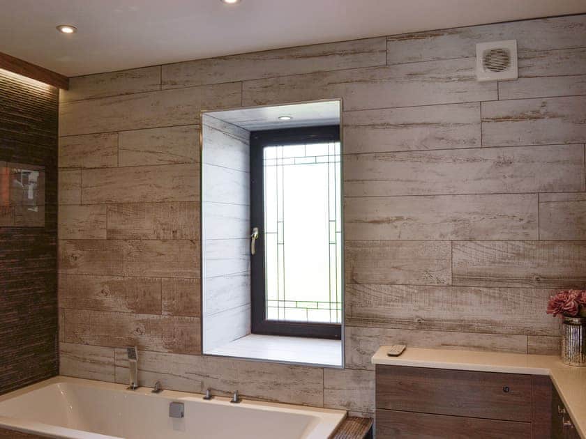 Bathroom with separate shower | Hillend Stables - Hillend, Dalry, near Skelmorlie