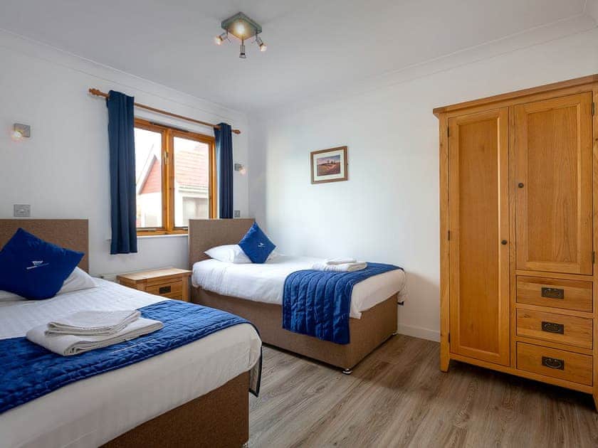 Comfortable second twin bedroom | Mallard - Daisy Broad Lodges, Wroxham