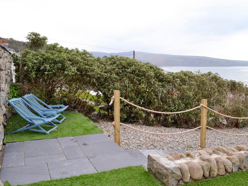 One of many outdoor seating options | Brig-y-Don - Brig-y-Don, Llanaber, near Barmouth