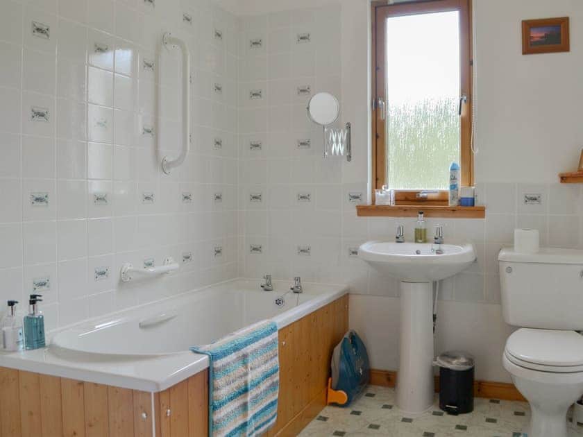 Bathroom | Glen View Cottage, Stromeferry, near Kyle of Lochalsh