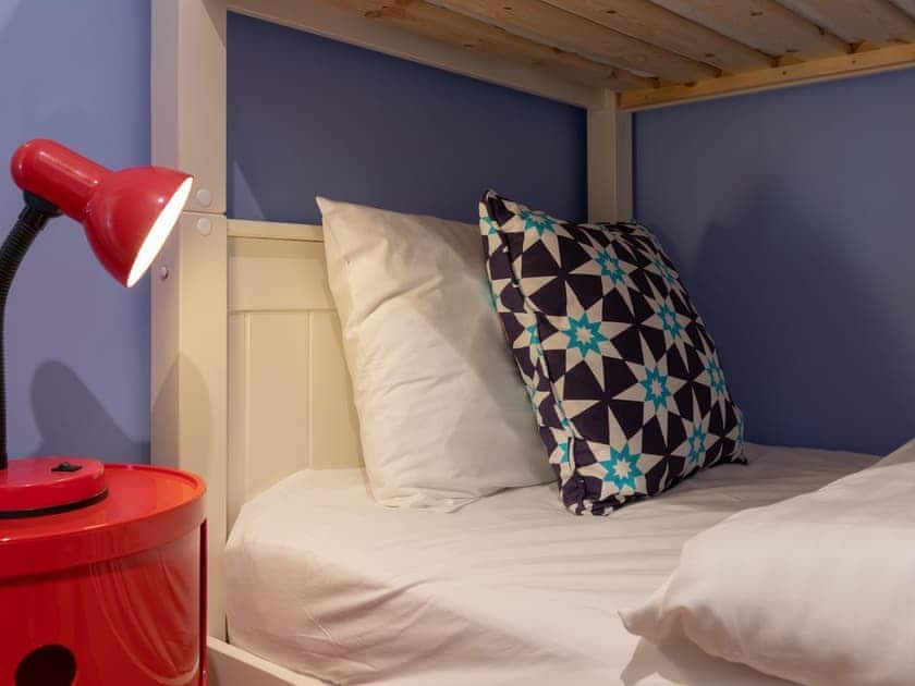 Cosy bunk bedroom | 2 Lyndhurst , Salcombe