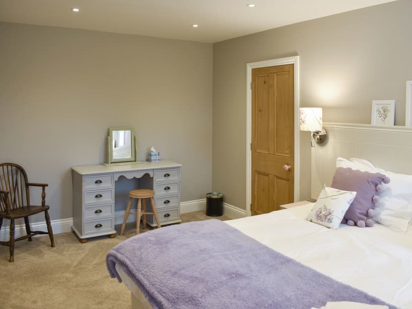 Dressing area within double bedroom | Greystones - Reeth Holiday Cottages, Reeth, near Richmond