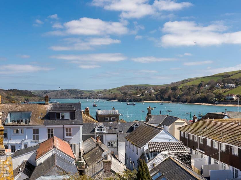 Far reaching views of the estuary and the countryside beyond | Courtenay Street 5, Salcombe