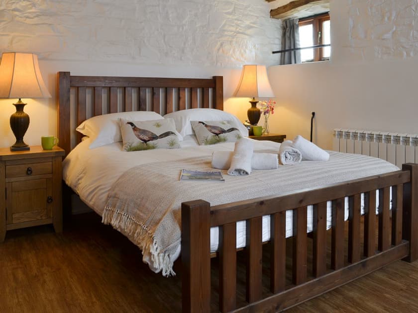 Double bedroom | The Old Coach House - Cranford and The Coach House Cottages, Cranford, near Clovelly
