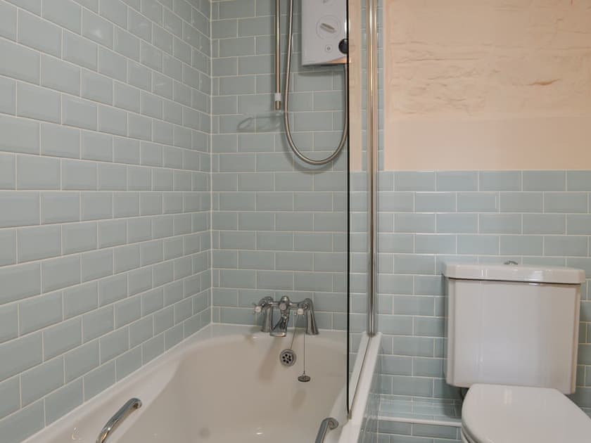 Bathroom | The Old Coach House - Cranford and The Coach House Cottages, Cranford, near Clovelly