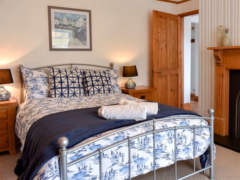 Double bedroom | Bay Cottage, Par, near St Austell