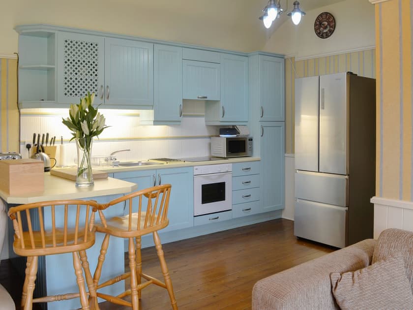 Well equipped kitchen/ dining area | Kinnelhook Holiday Cottage, Lochmaben, near Lockerbie