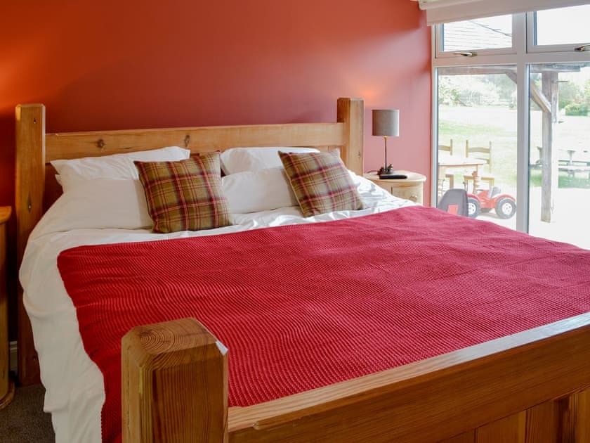 Double bedroom | Kinnelhook Holiday Cottage, Lochmaben, near Lockerbie