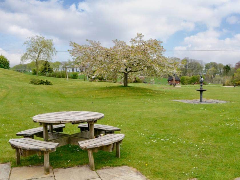 Stunning garden and grounds | Kinnelhook Holiday Cottage, Lochmaben, near Lockerbie