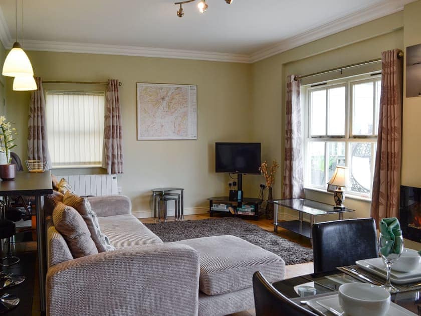 Open plan living space | Powis Castle View, Forden, near Welshpool