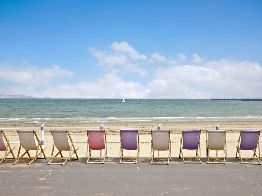 Beautiful nearby beach | 5 Park Mews, Weymouth