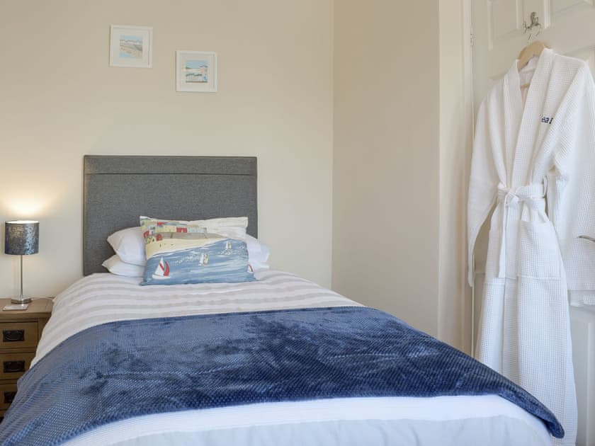 Comfortable twin bedroom | Sea Dreams - Sandy Hill Park, Saundersfoot
