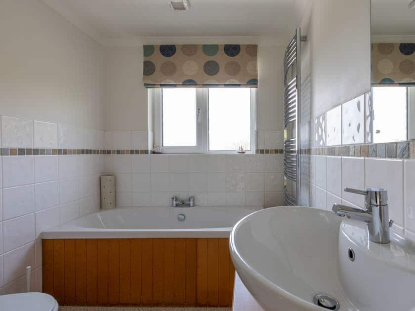 Family bathroom | Bonaventure Close 3, Salcombe