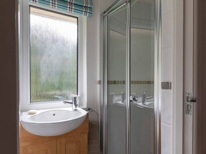 Shower room | Bonaventure Close 3, Salcombe