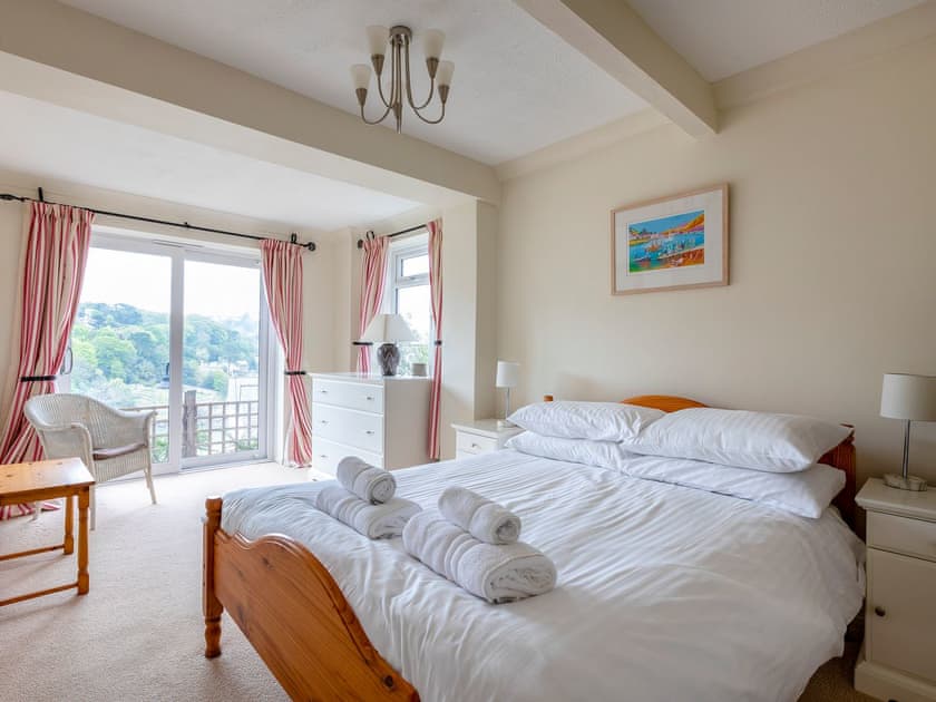 Double bedroom with en-suite | Estuary House, Flat 3, Salcombe