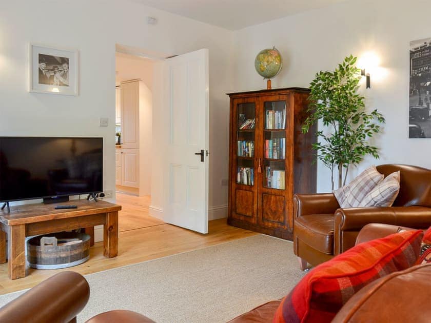 Beautifully presented living room | Manor Cottage - Grattan Manor Cottages, Bow, near Crediton