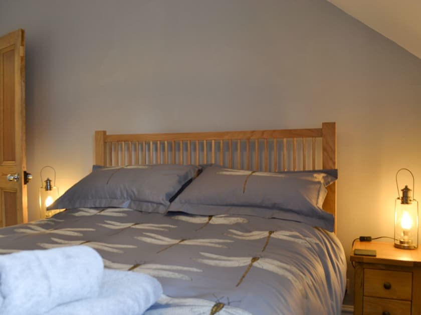 Double bedroom | Dragonfly Cottage, Beverley 