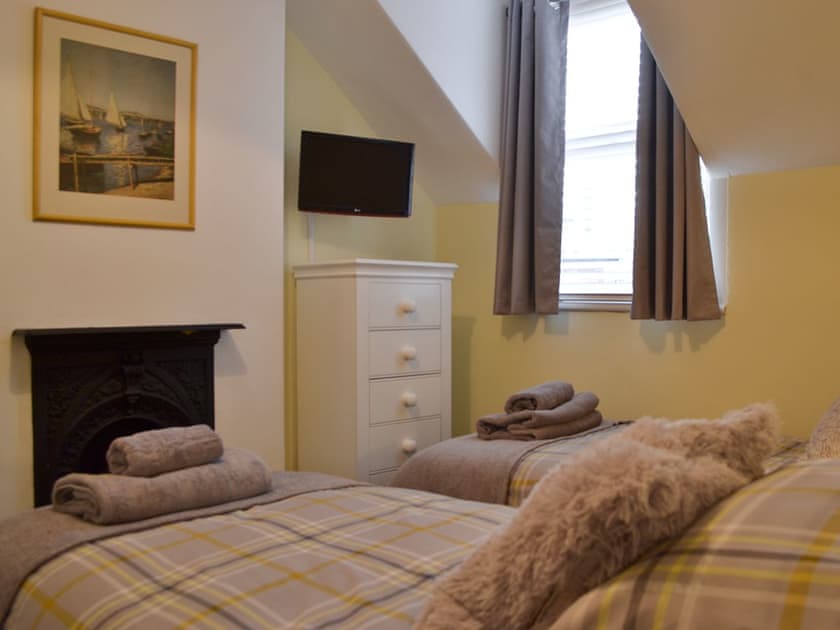 Twin bedroom | Dragonfly Cottage, Beverley 