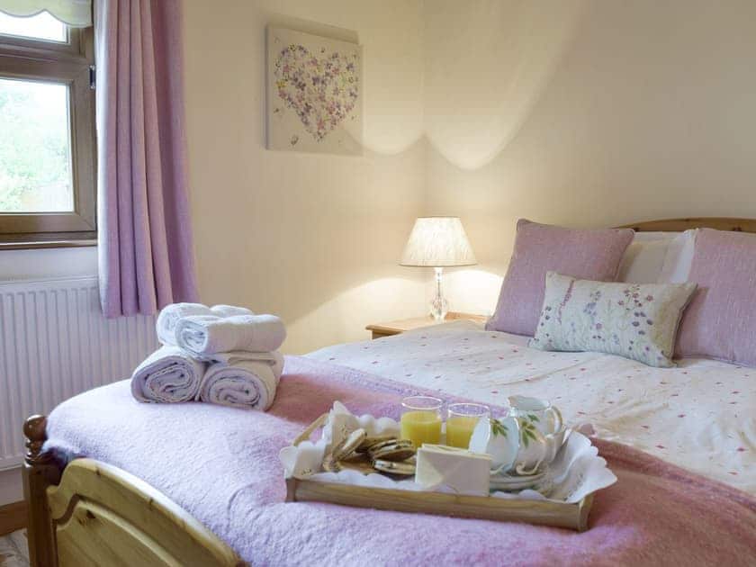 Relaxing double bedroom  | Hayloft Cottage - Croft Farm Cottages, Ludchurch, near Narberth