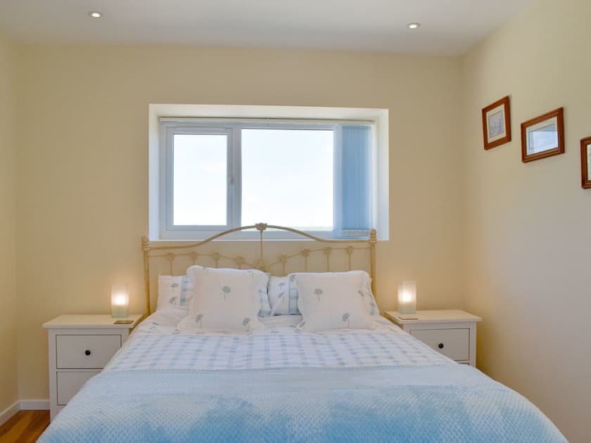 Relaxing double bedroom | Stars Cottage, Moreton, near Wareham