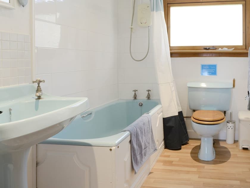 Family bathroom with shower over bath | Wester Lonemore, Lonemore, near Dornoch