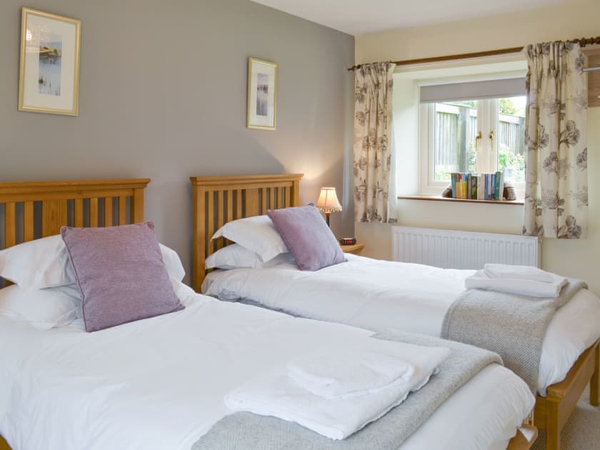Comfortable twin bedroom | Newstead Cottage, Thornton-le-Dale, near Pickering
