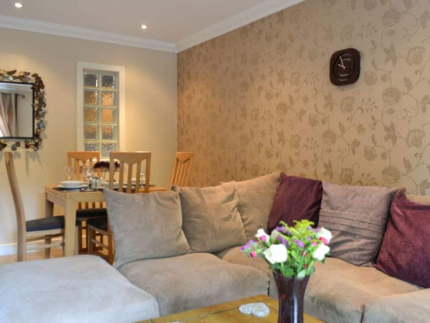 Living room with dining area | York City Monkgate, York