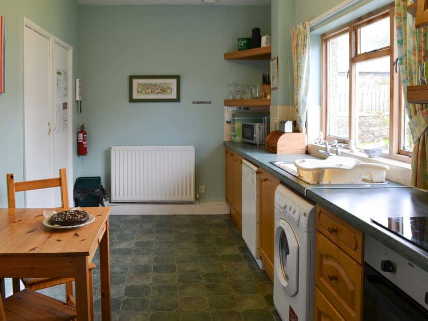Well-equipped fitted kitchen | Paddock Cottage - Heckley Farm Cottages, near Alnwick