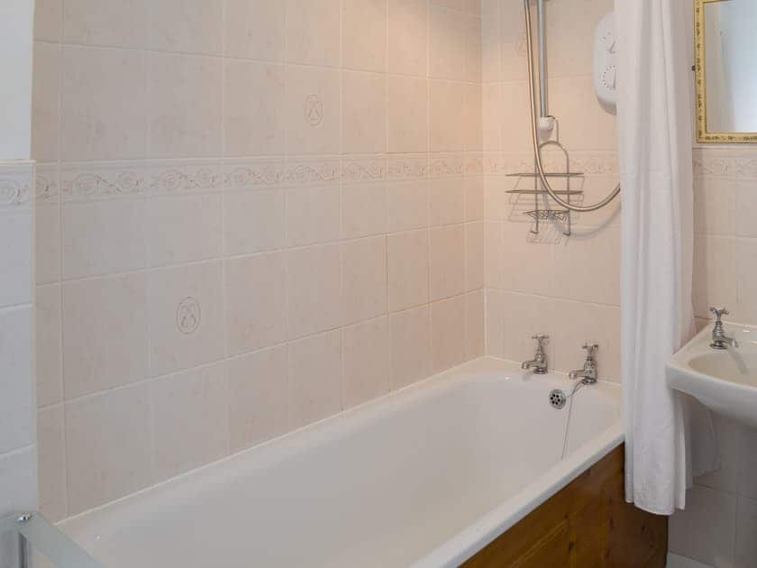 Family bathroom with shower over bath | Paddock Cottage - Heckley Farm Cottages, near Alnwick