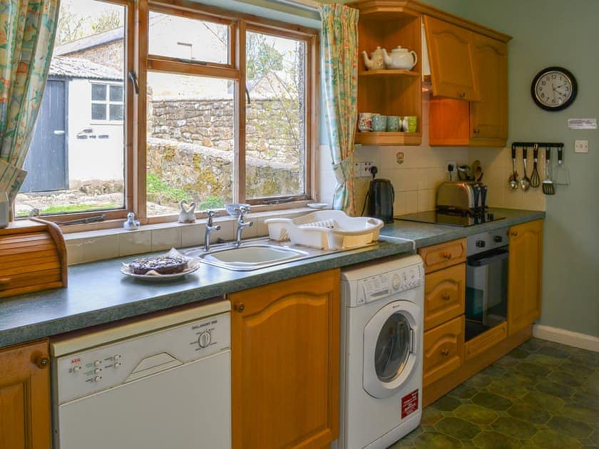 Well-equipped fitted kitchen | Paddock Cottage - Heckley Farm Cottages, near Alnwick