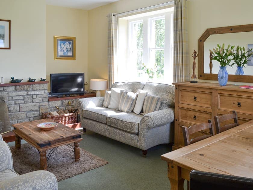 Charming living and dining room | Cheviot View - Heckley Farm Cottages, near Alnwick