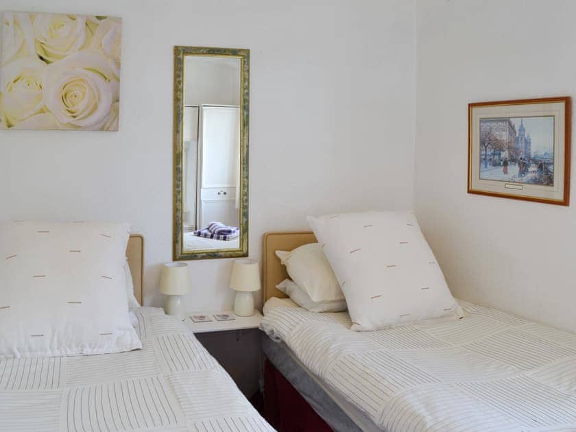 Comfortable twin bedroom | Cheviot View - Heckley Farm Cottages, near Alnwick