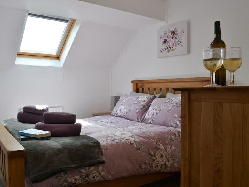 Double bedroom | Willow Cottage, Woolfardisworthy, near Bideford
