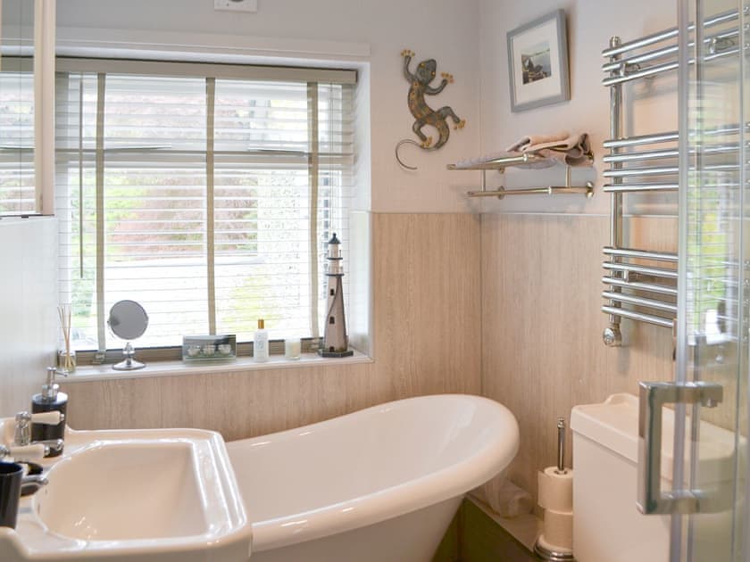 Bathroom | The Old Coach House, Grasmere