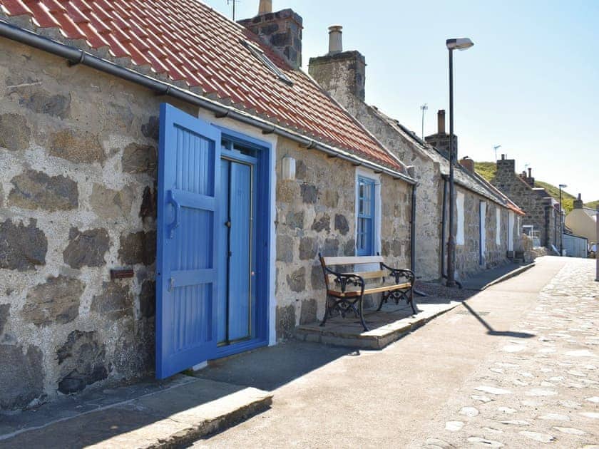 Charming coastal cottage | Crovie, Crovie, Gardenstown