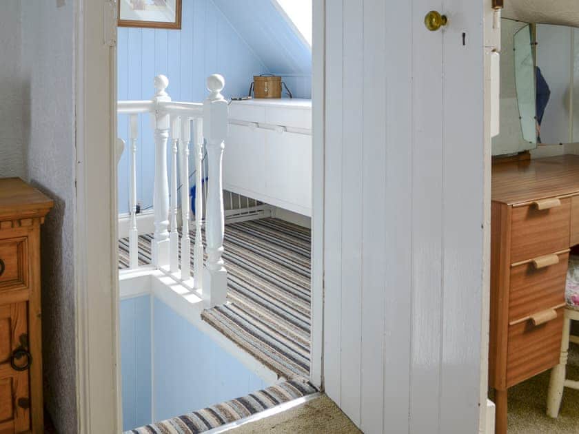 Steep and narrow landing at top of the stairs | Beul-An-Latha, St Abbs, near Eyemouth