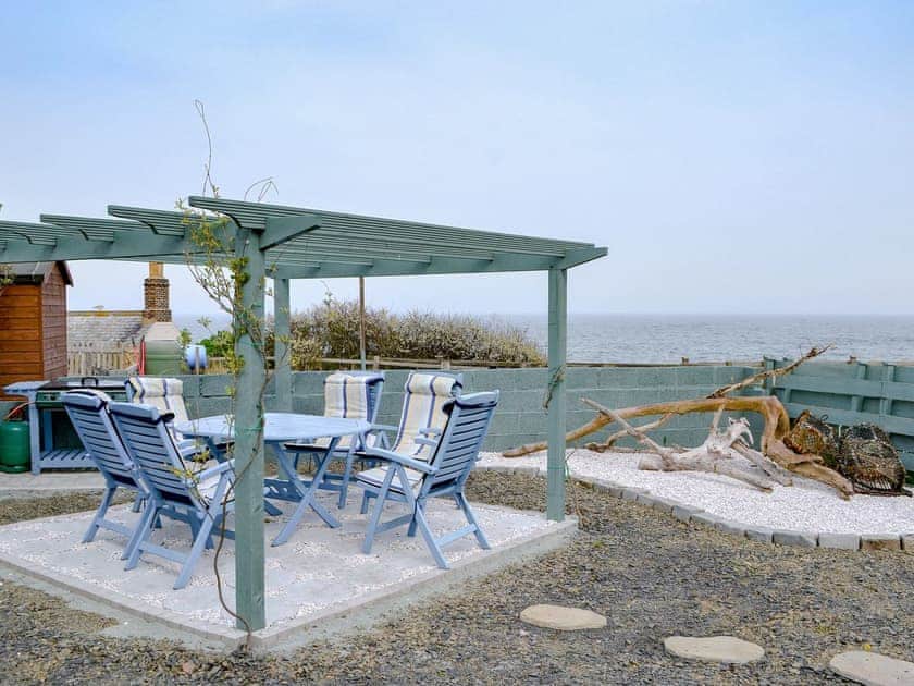 Out door seating area with sea views | Beul-An-Latha, St Abbs, near Eyemouth