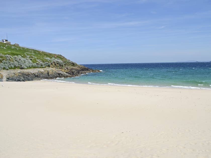 Porthgwidden Beach