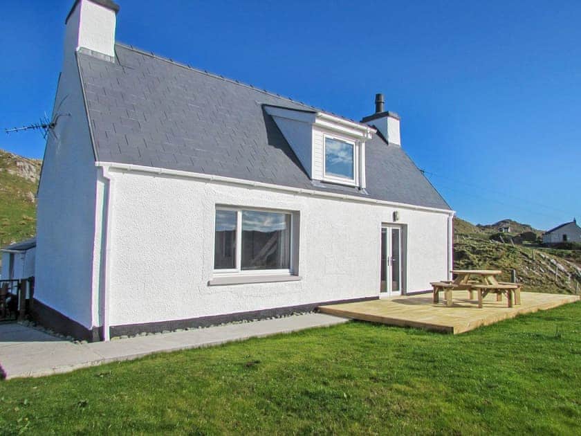 Delightful, detached cottage | Fisherman’s Cottage, Marvig, Isle of Lewis