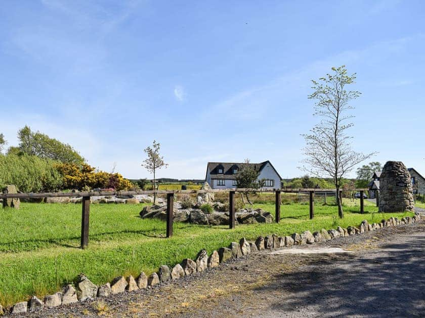 Detached holiday home | Lawford Lodge, Bonnybridge, near Falkirk