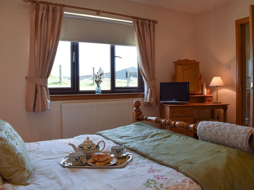Double bedroom | Lawford Lodge, Bonnybridge, near Falkirk