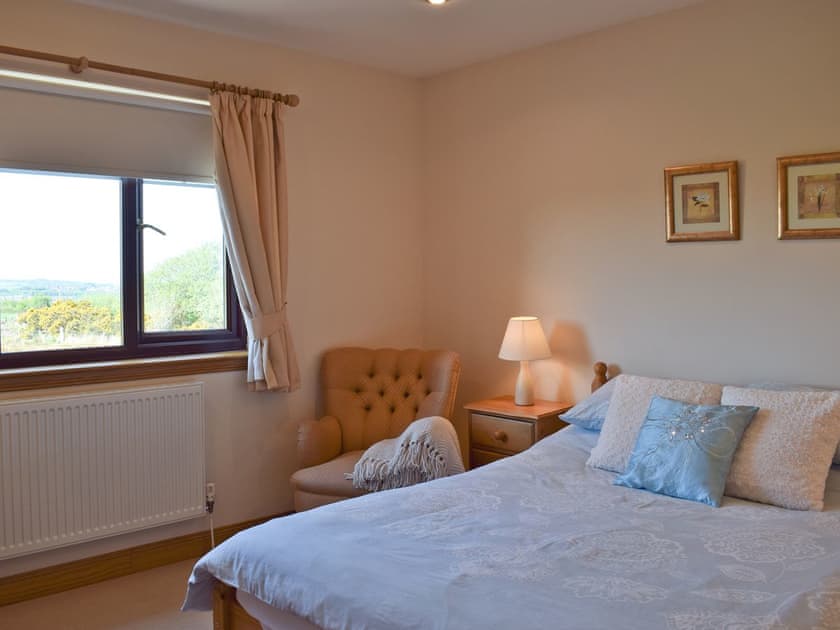 Double bedroom | Lawford Lodge, Bonnybridge, near Falkirk