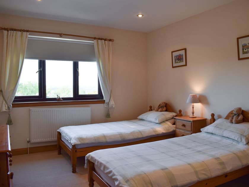 Twin bedroom | Lawford Lodge, Bonnybridge, near Falkirk
