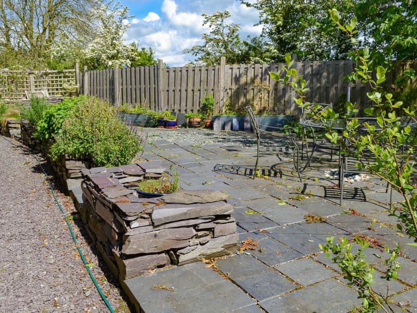 Garden | Hen Dy Goits, Bodorgan