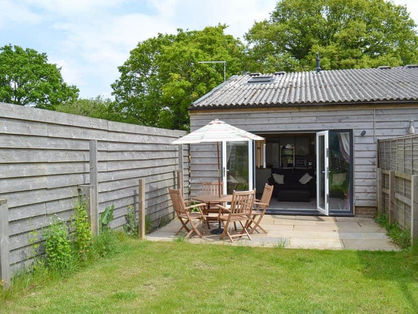 Charming holiday home | Louisa’s Cottage, Priors Dean, near Petersfield