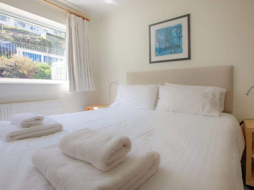 Comfortable en-suite double bedroom | Rockvale 1, Salcombe