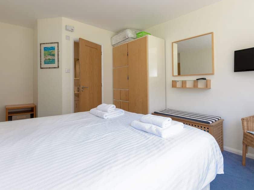Comfortable en-suite double bedroom | Rockvale 1, Salcombe