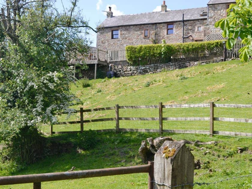 Attractive rural holiday home | Low Floweryhirst Cottage, Roweltown, near Brampton