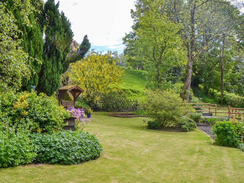 Beautiful garden | The Oak, Newchurch, near Hay-on-Wye